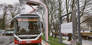 Hamburg laadt bussen via een paal