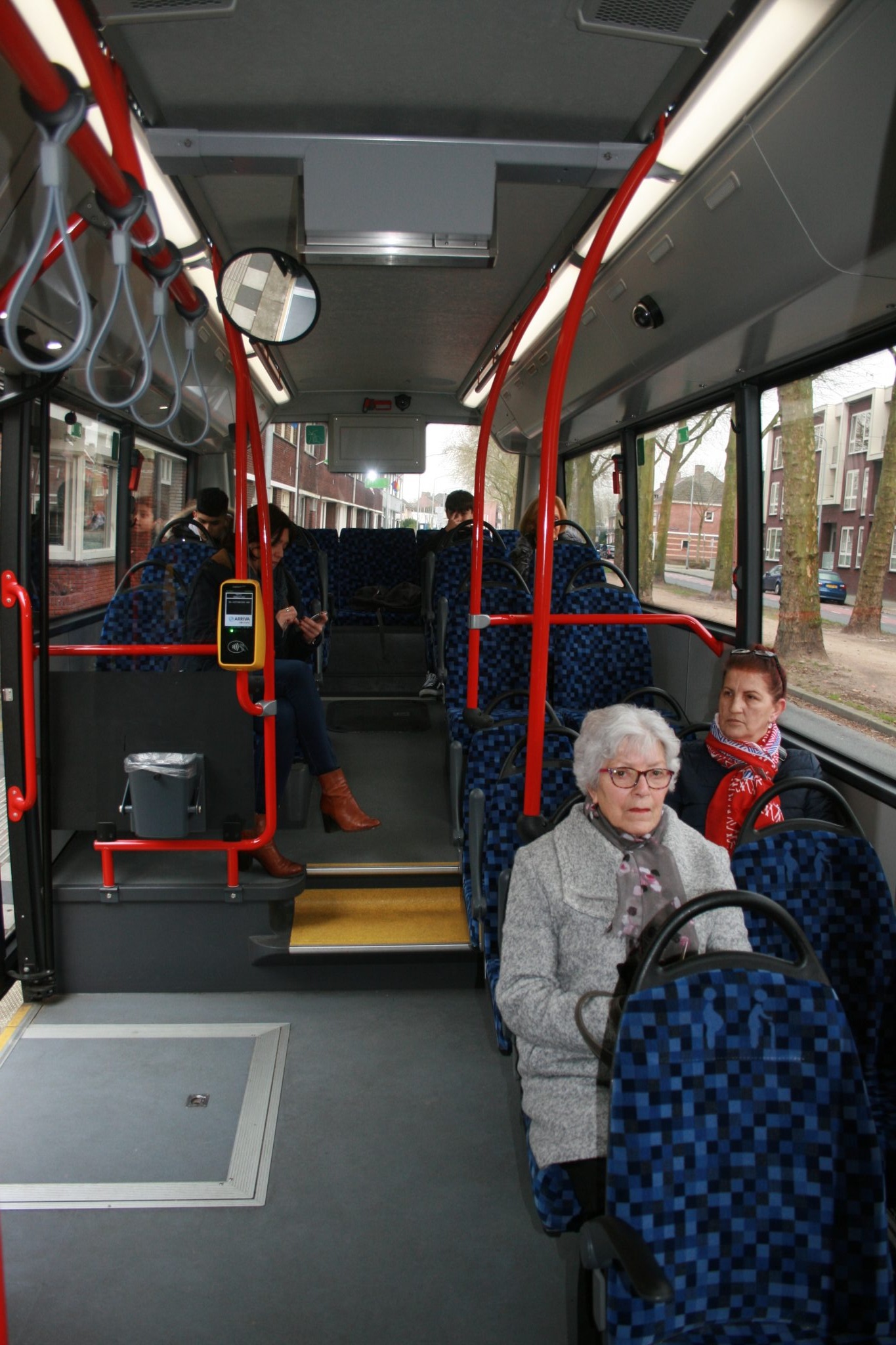 De Venlose bussen zijn 10 meter lang en tellen 23 zitplaatsen