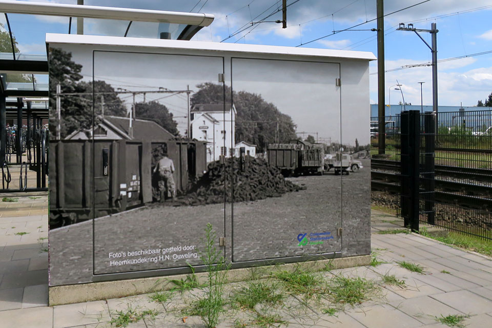 Historische prent van het oude station.