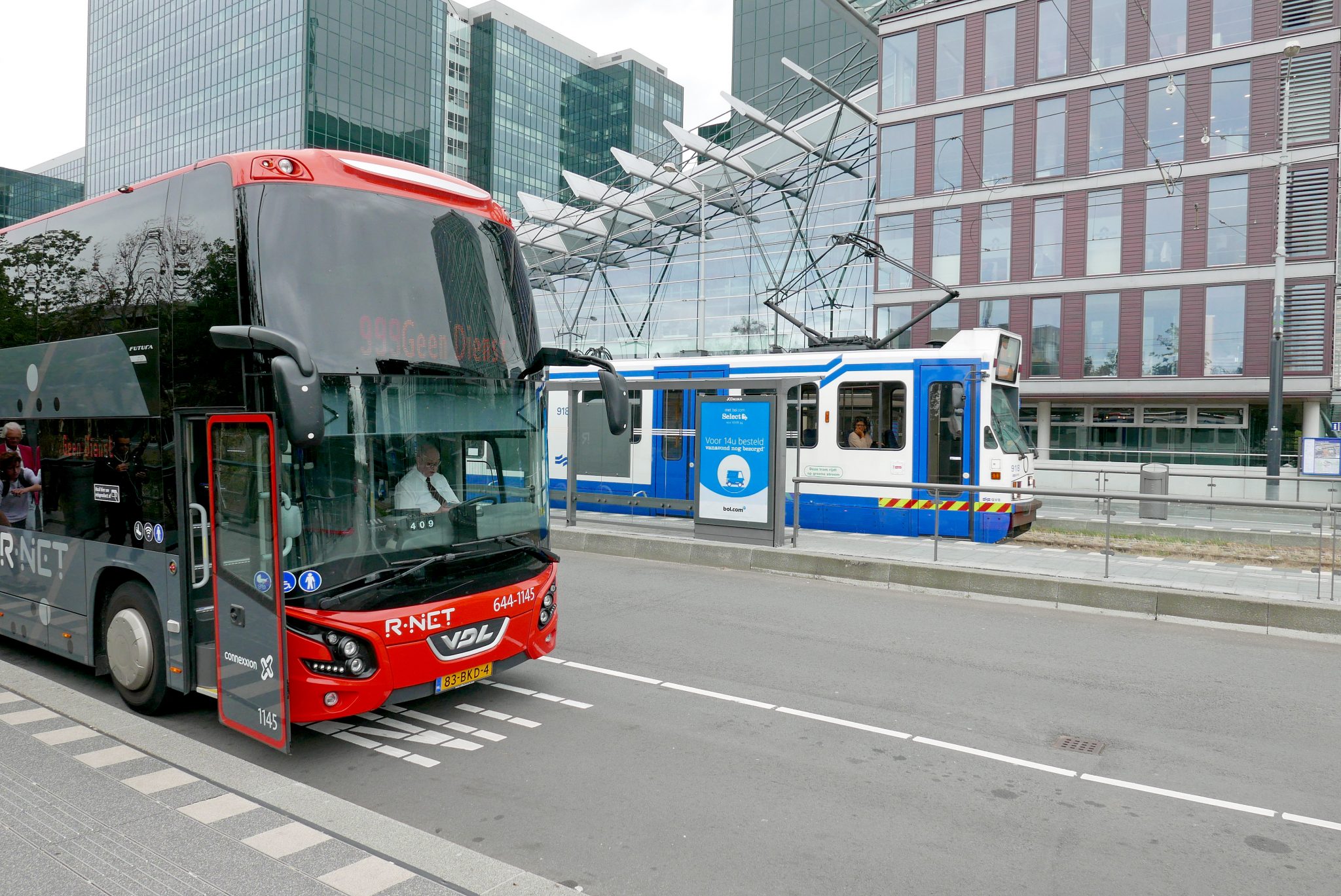 Eindpunt van de dubbeldekker op station Zuid.