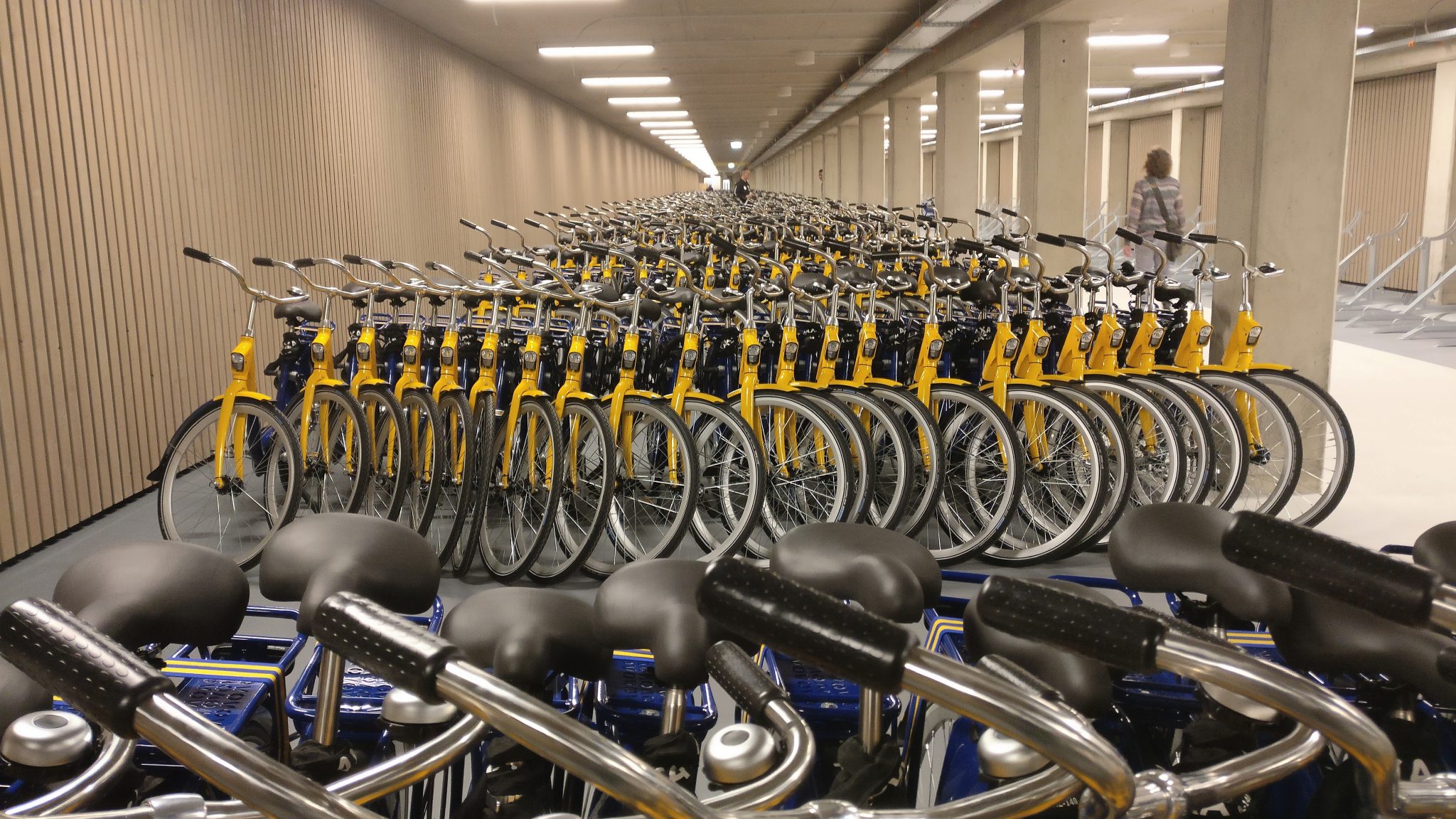 Er zijn 720 nieuwe OV-fietsen neergezet.