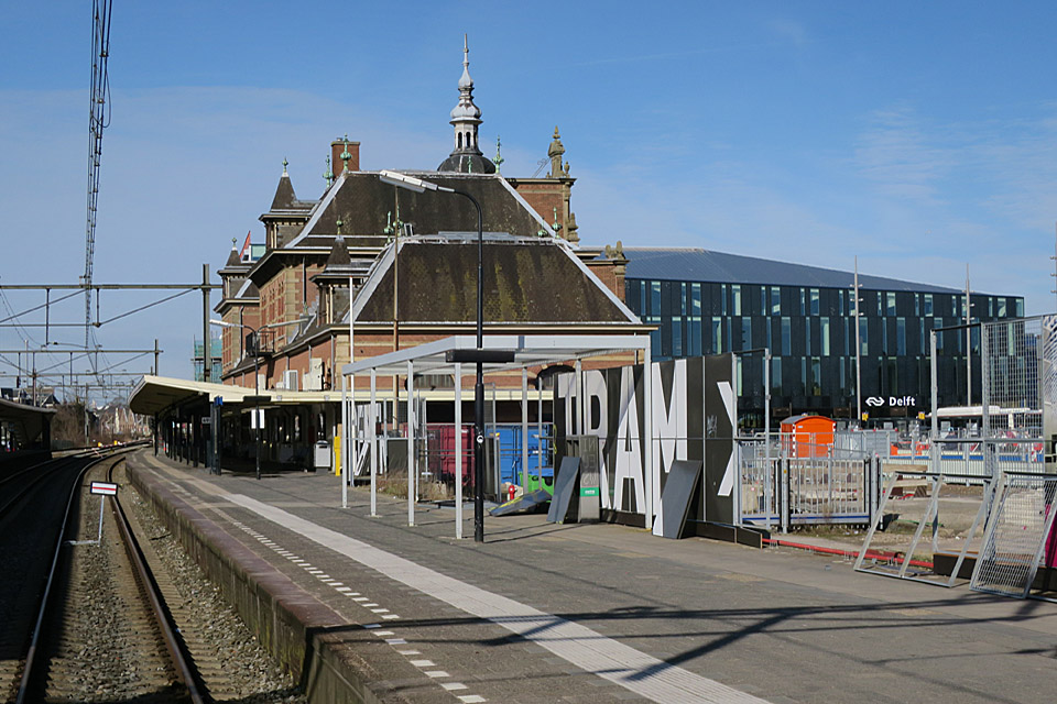 Het spoor en de perrons zijn afgesloten.