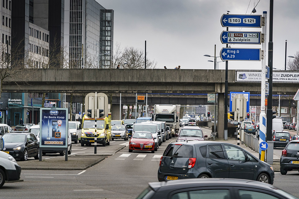 Zuidplein wordt een belangrijk ov-knooppunt.