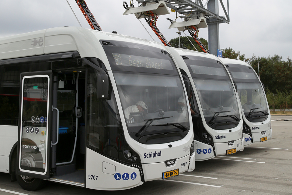 Laden op Schiphol Noord.