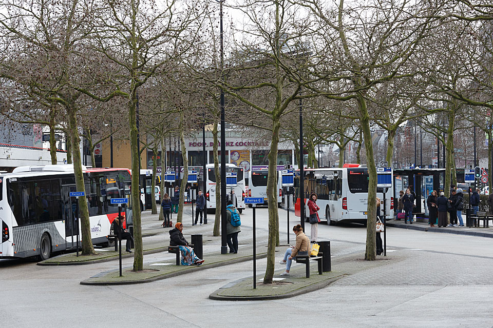 Het nieuwe busstation krijgt een eilandperron.