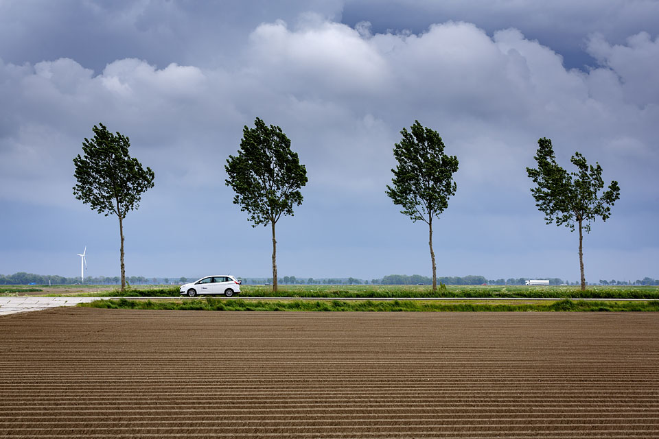 Wagen 57 is onderweg van IJsselmuiden naar een klant in Emmeloord.