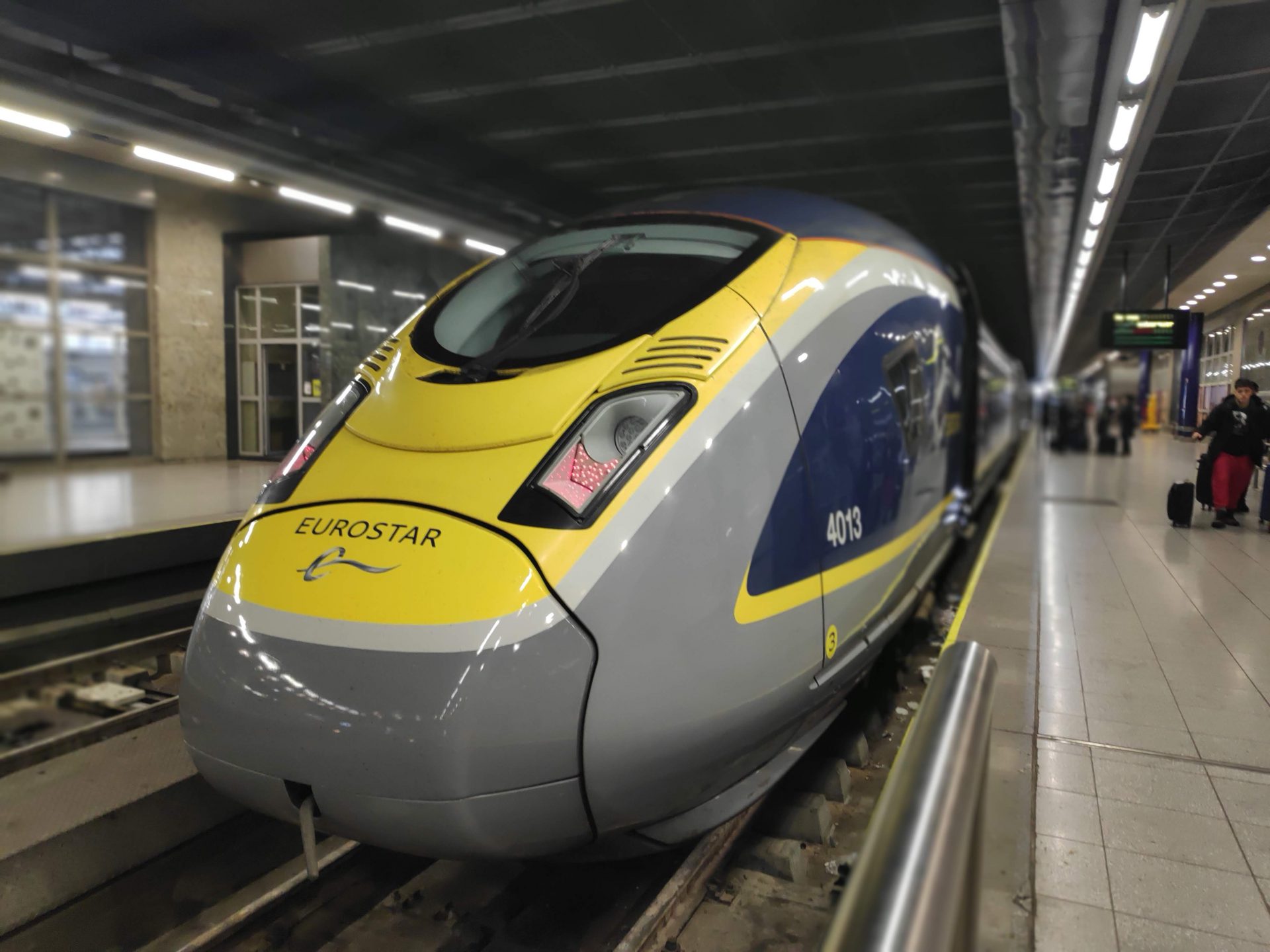 De Eurostar op station Brussel-Zuid, klaar voor vertrek naar Londen.