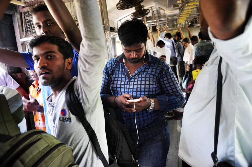 Regionale trein ter hoogte van Chennai.