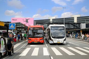 Connexxion 'denkt tram' rond Schiphol