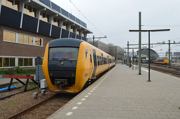 NS sluit Zwolle-Kampen aan op de bus