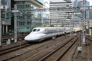 Per trein en tram door Japan