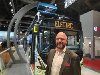 Eerste elektrisch gelede bus voor Volvo