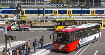 Coronavirus zorgt voor minder trein en bus