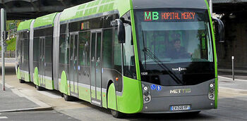 Vlaanderen maakt geld vrij voor trambus