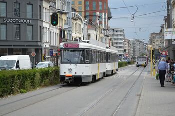 'De Lijn moet uit de negatieve spiraal'