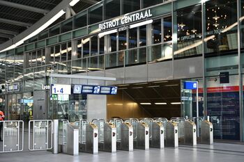 Hoe 1,5 meter op stations kan gaan werken