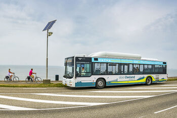 Less cash op de zomerbus