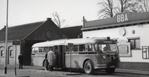 De Crossley is de standaardbus uit de jaren 50 voor de grote lijnen. (bron: BBA Archief)