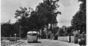 Ford-trambus van de BBA in Breda; circa 1950 (ansichtkaart)