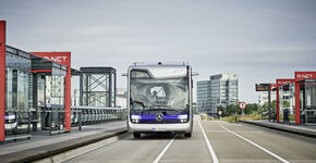 Daimler presenteert zelfrijdende dieselbus