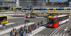 Brabantliner wint van auto en trein