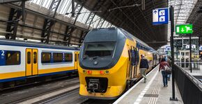 'Laat luchtreizigers meebetalen aan het ov'
