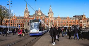 Ook halvering reizigers bij HTM en GVB