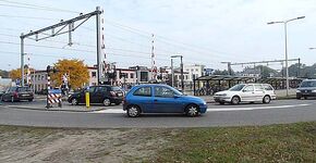 Overwegbomen later dicht bij tragere trein