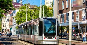 Bussen en trams krijgen kuchscherm