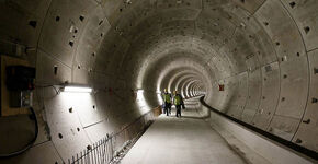 Station De Pijp, tunnel richting Rokin.