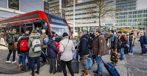 Naar het vliegveld gaan de bussen in de spits 14 keer per uur.