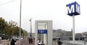 Metro-ingang Centraal Station.