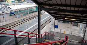 Nieuwe spoortunnel station Zwolle. De tijdelijke traverse werd gebouwd in 2010.