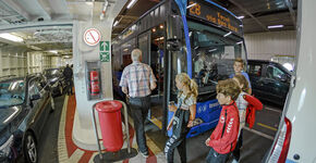 Niet iedereen komt terug naar de bus bij aankomst op Texel.