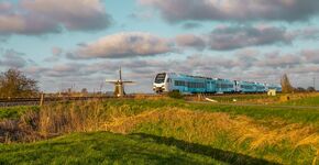 De WINK-treinen rijden op Hydrotreated Vegetable Oil (HVO), dat goed is voor een CO2-reductie van 90 procent ten opzichte van de oude GTW-treinen