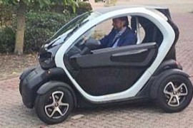 Topbestuurders wat onwennig op autodieet
