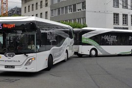 Arriva beproeft aanhanger achter de bus