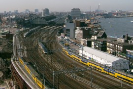 Meer treinruimte op A’dam CS in 2030