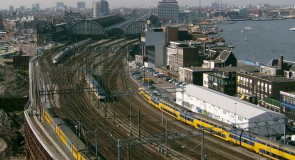 Meer treinruimte op A’dam CS in 2030