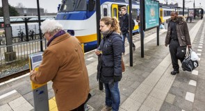 Reizigers waarderen reizen met betaalpas