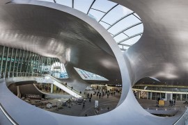 ‘Honderden stations beter af zonder NS’