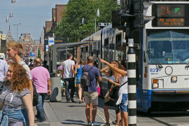 Bus en tram GVB veel drukker in 2015