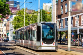 Bussen en trams krijgen kuchscherm