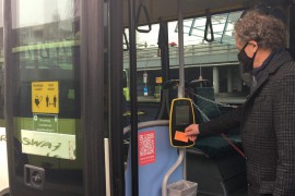 Betaalproef gestart in stadsbussen Lelystad